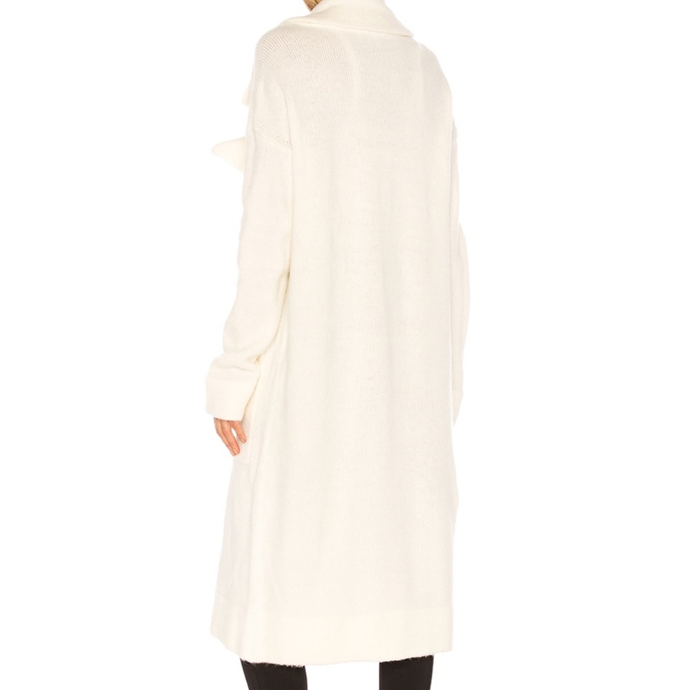 Show Me Your Mumu
Melrose Sweater Jacket in Cream Knit